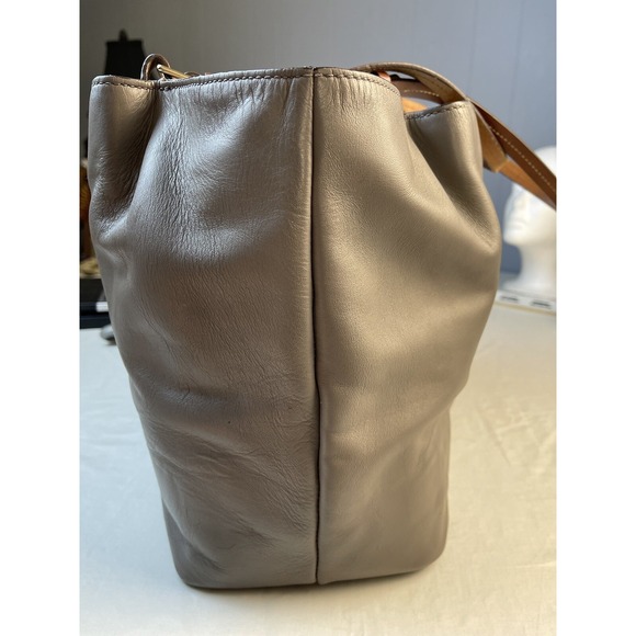 Dooney & Bourke Large CIty‎ Flynn Shoulder Bag ~ Dove Gray - Picture 4 of 16